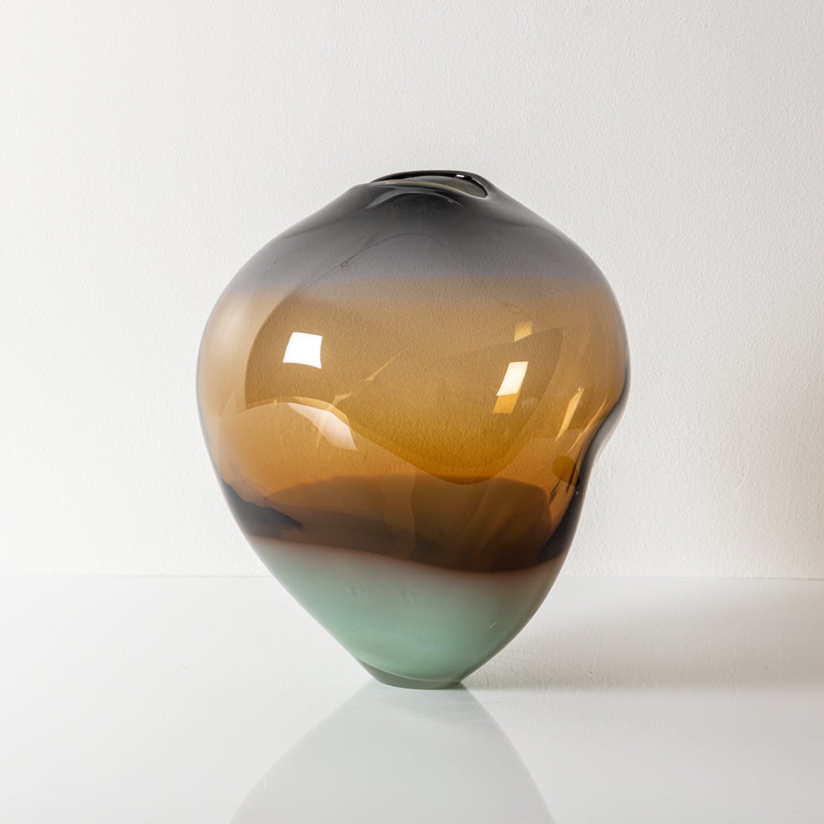 Michèle Oberdieck, Charcoal Amber Kasui