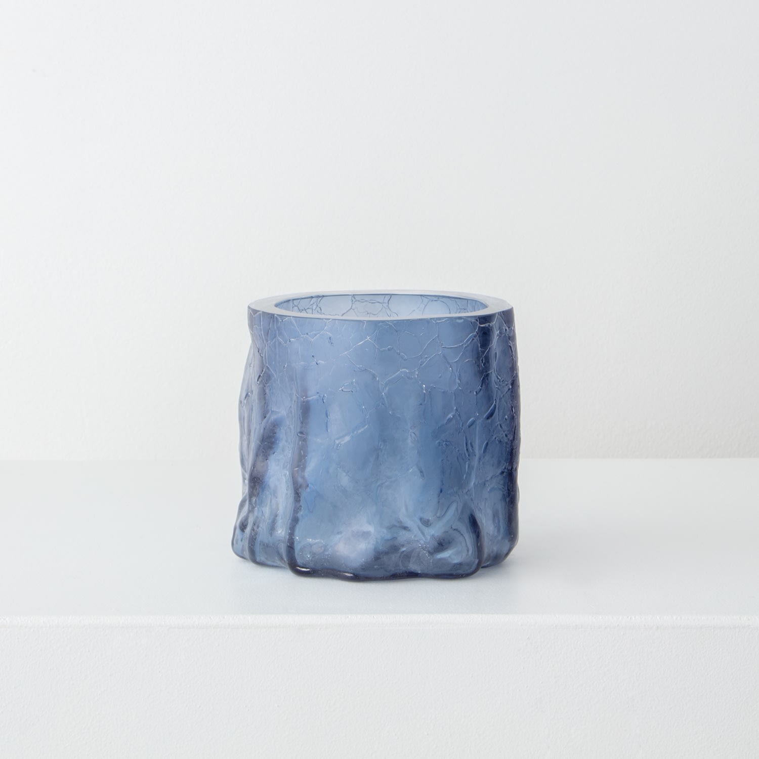 Edmond Byrne, Metameric Vessel in Blue