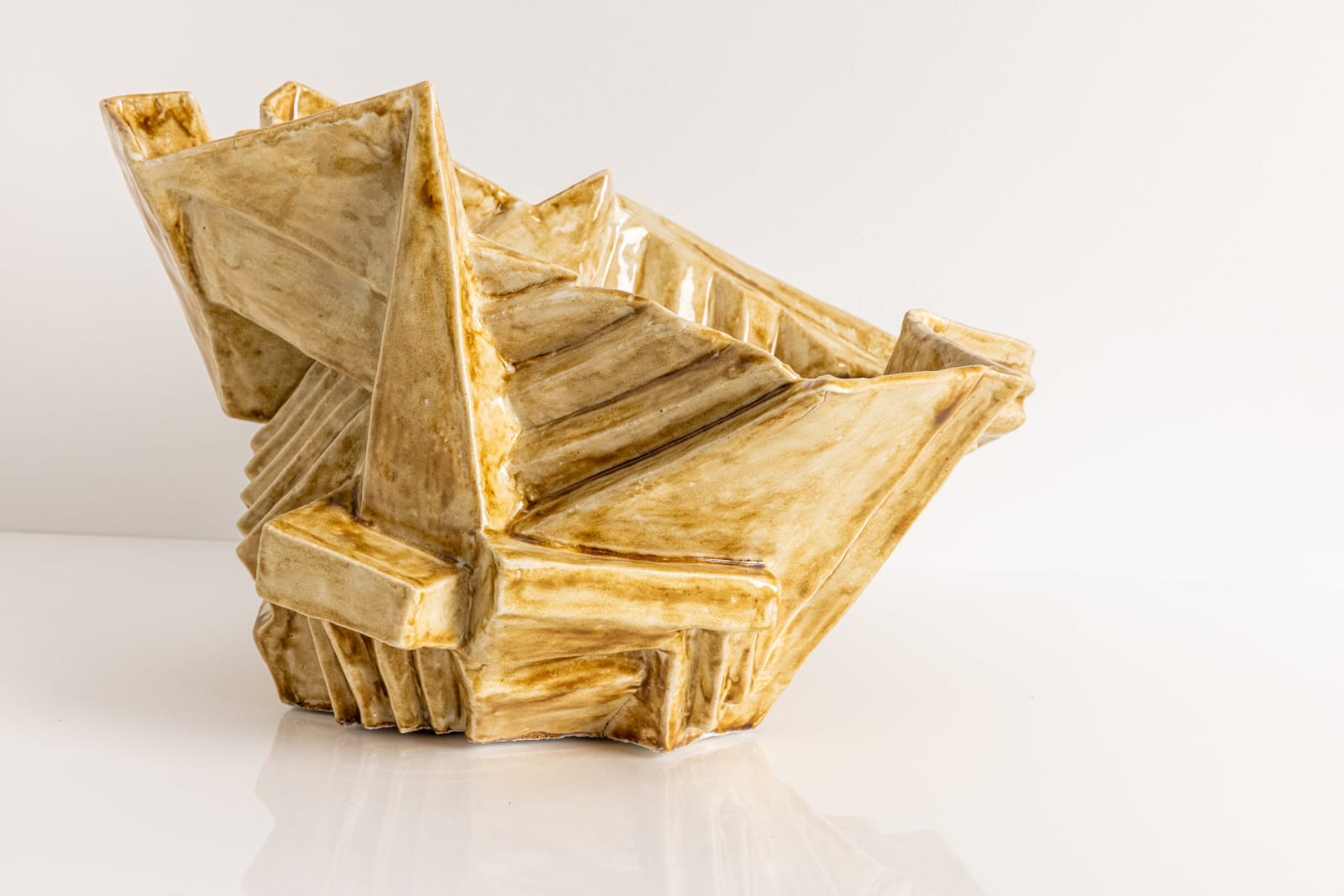 R. A. Pesce, Brutalist Vessel n. 32