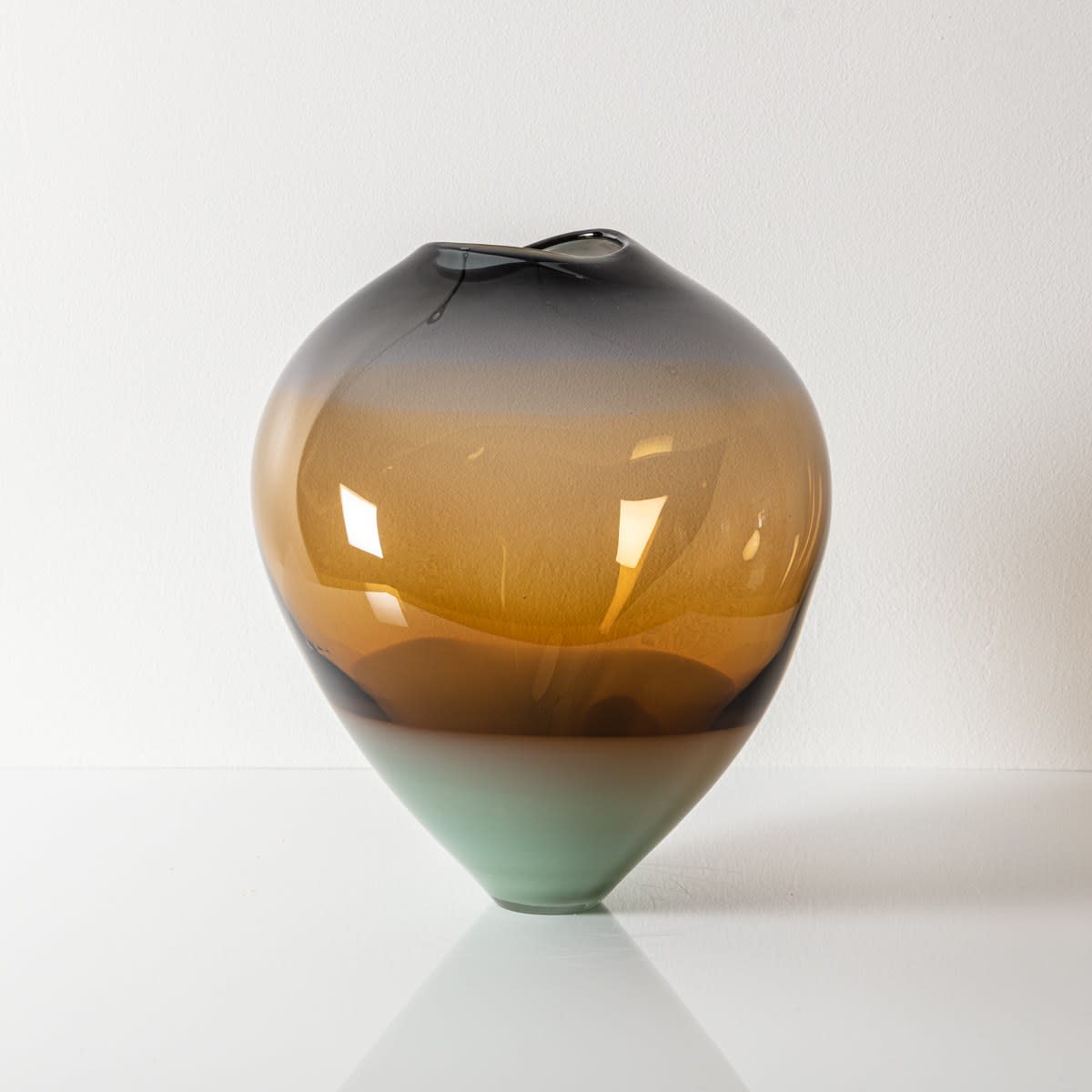 Michèle Oberdieck, Charcoal Amber Kasui