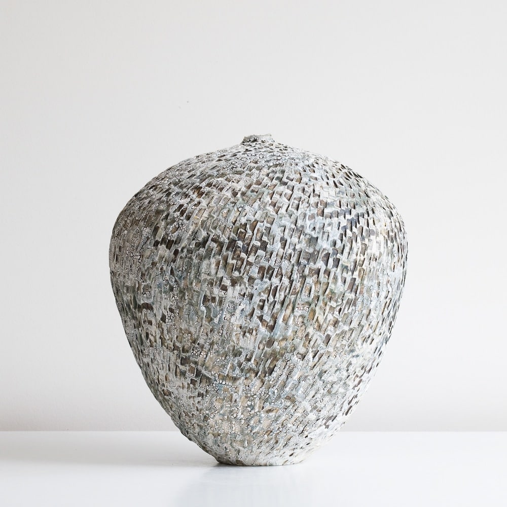 Lise Herud Braten, Grey/White Cut Textured Vessel