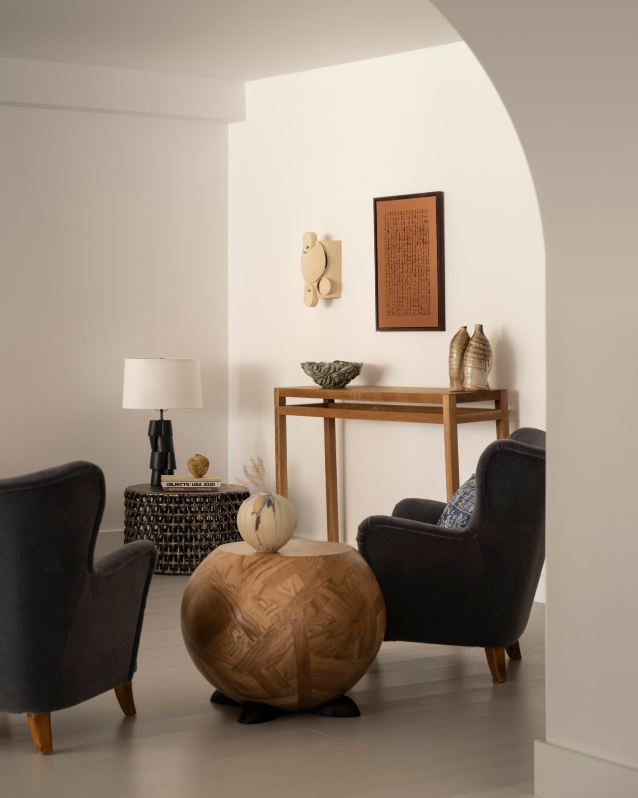 Kentaro Takashina, Round Side Table