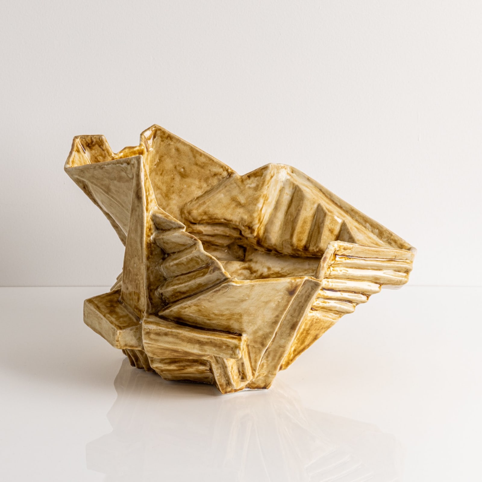 R. A. Pesce, Brutalist Vessel n. 32