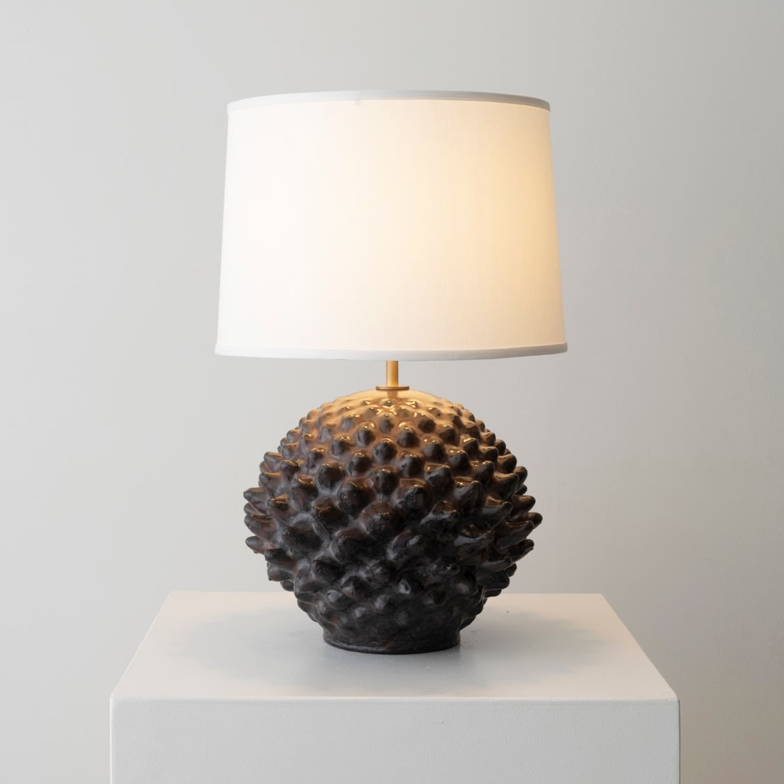 Christopher Maschinot, Apophysis Lamp (Burgundy)