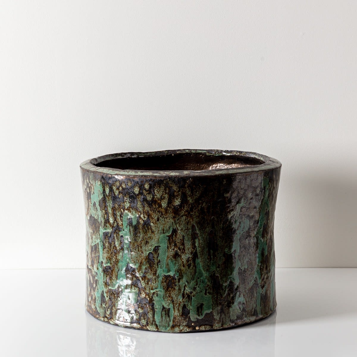 Christopher Maschinot, Turquoise Vine Planter