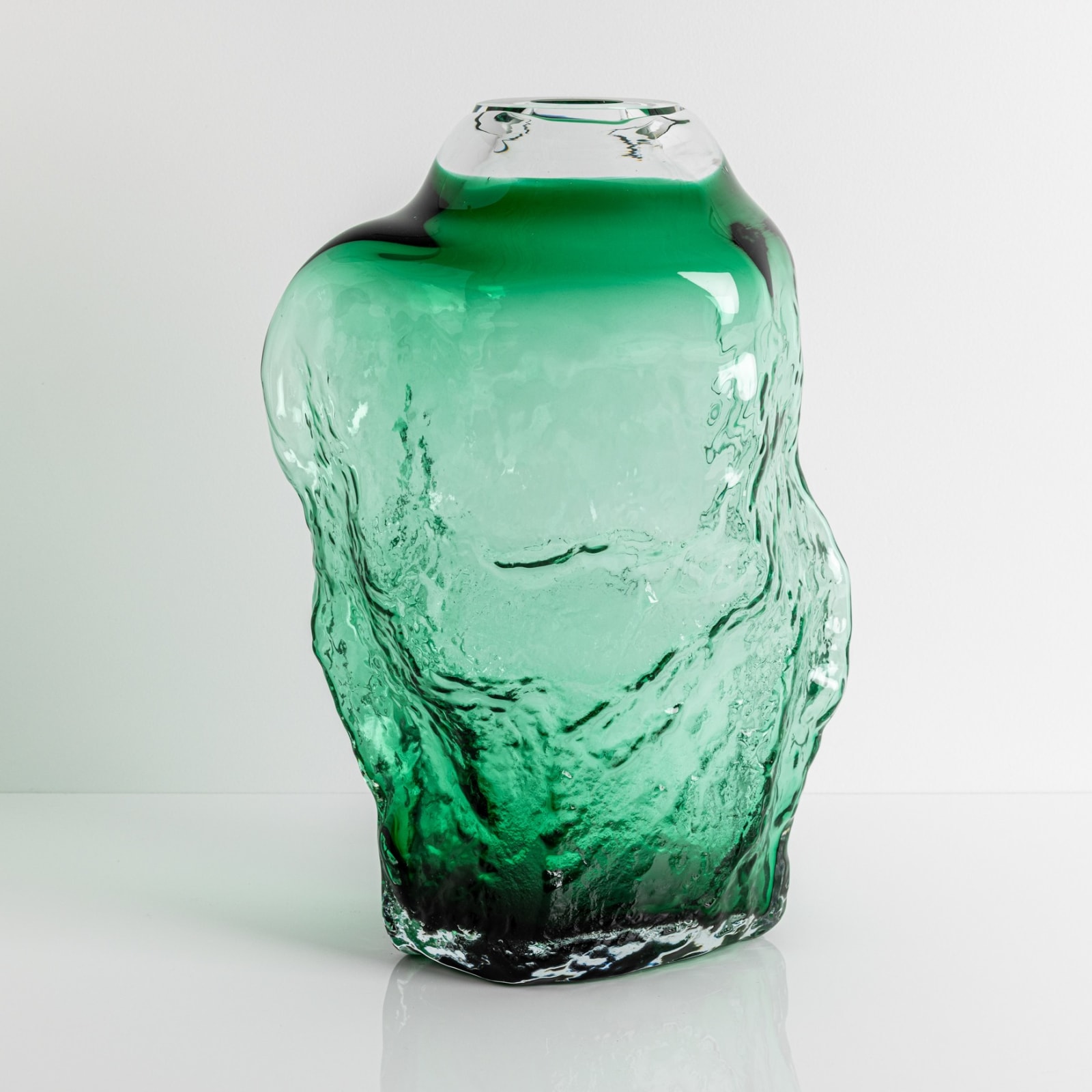 Fabio Vogel, Dark Green Sand Vessel