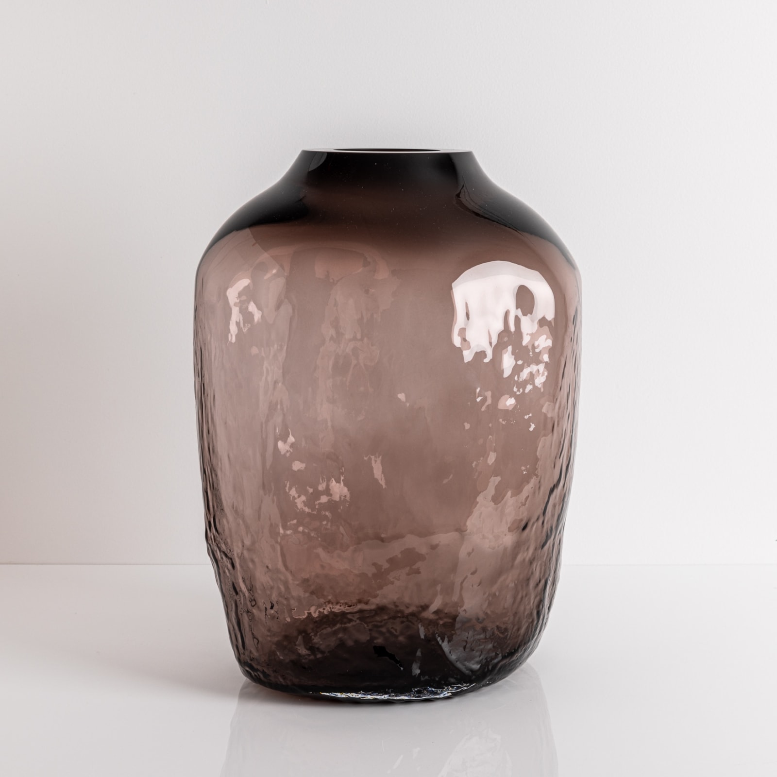 Fabio Vogel, Aubergine Sand Vessel
