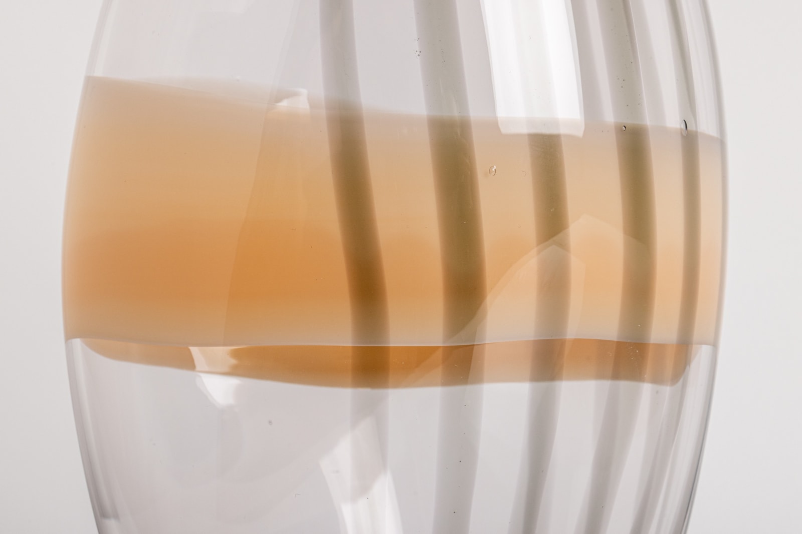 Michèle Oberdieck, Demi Stripe Bottle