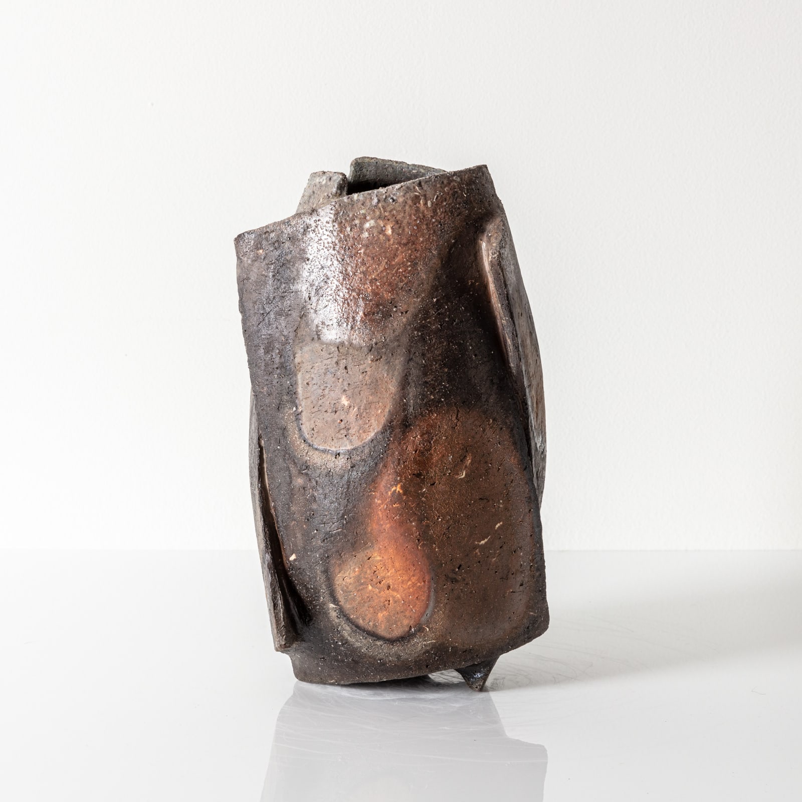 Hiroshi Toyofuku, Bizen Ware Vessel n. 9