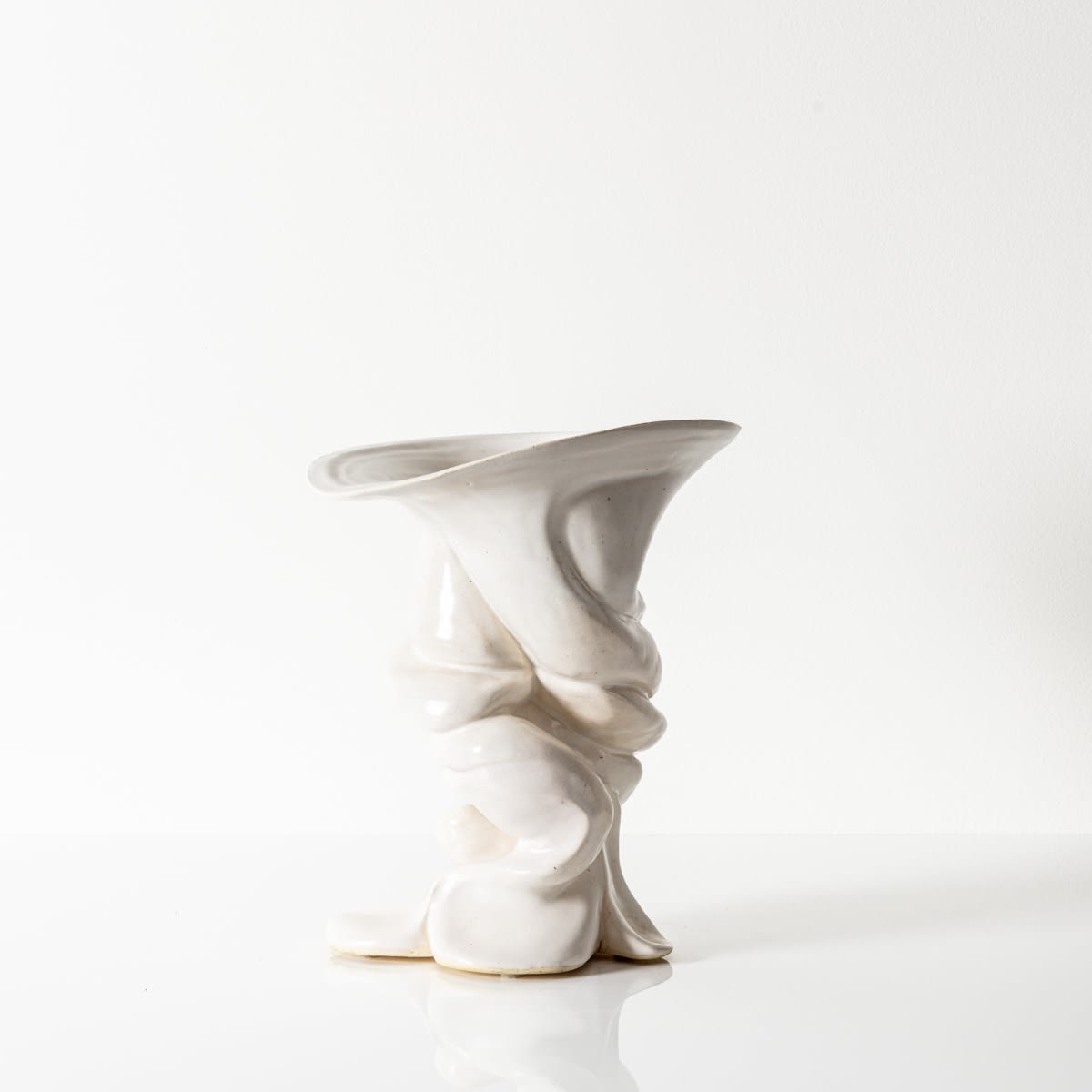 R. A. Pesce, Elemental Vessel n. 10