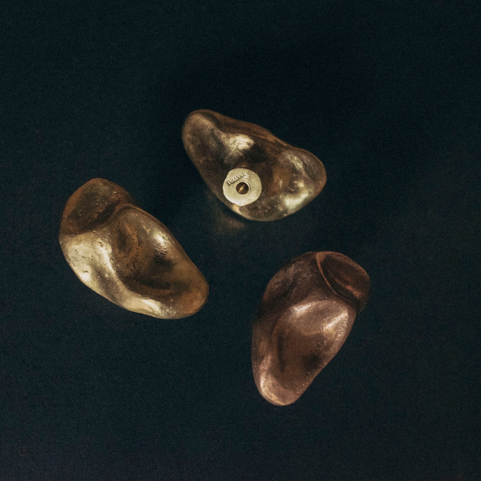Eva Anna Gulacsi, Soft Pinch Small Knob/Hook
