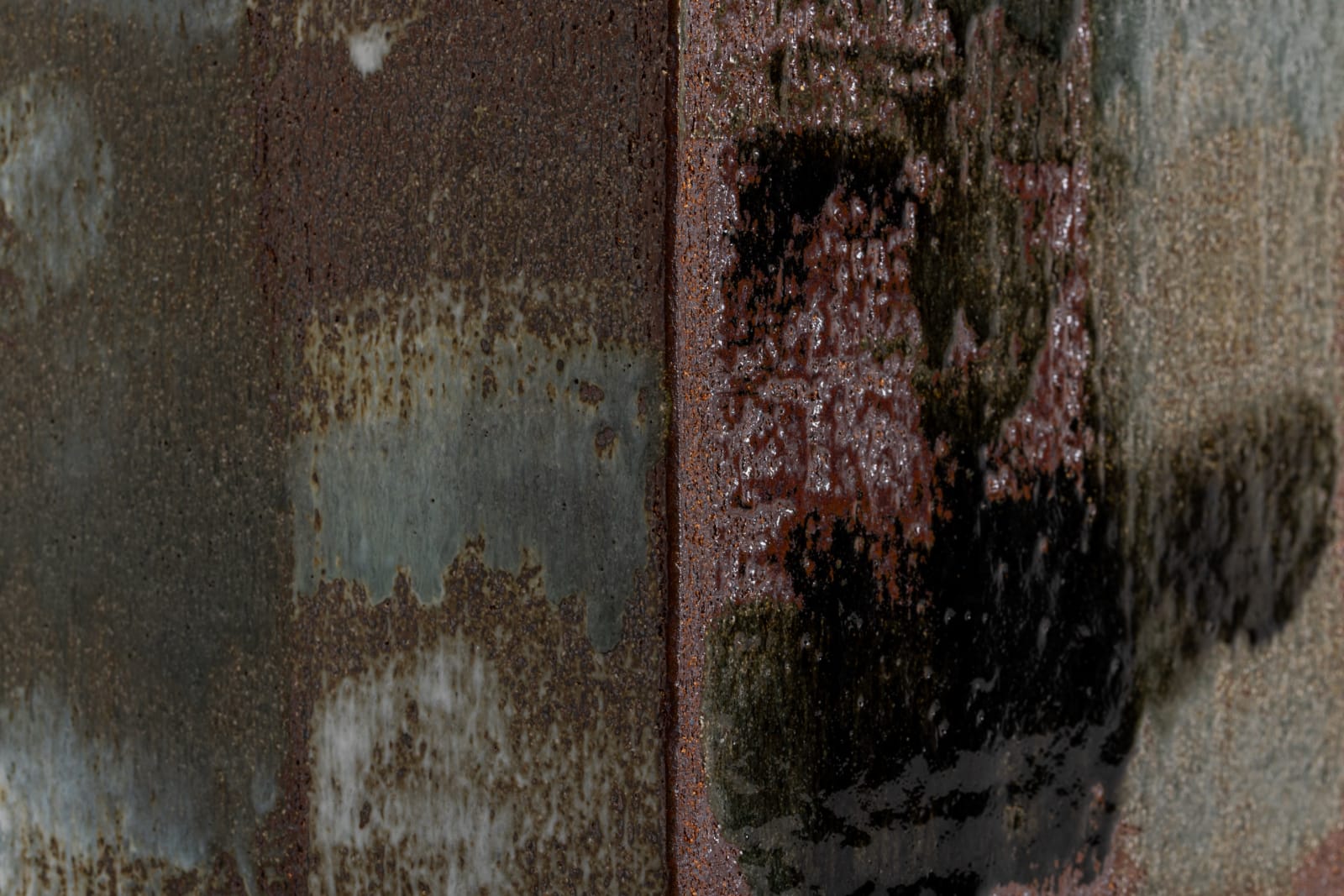 Helena Lacy, Column Table n. 1