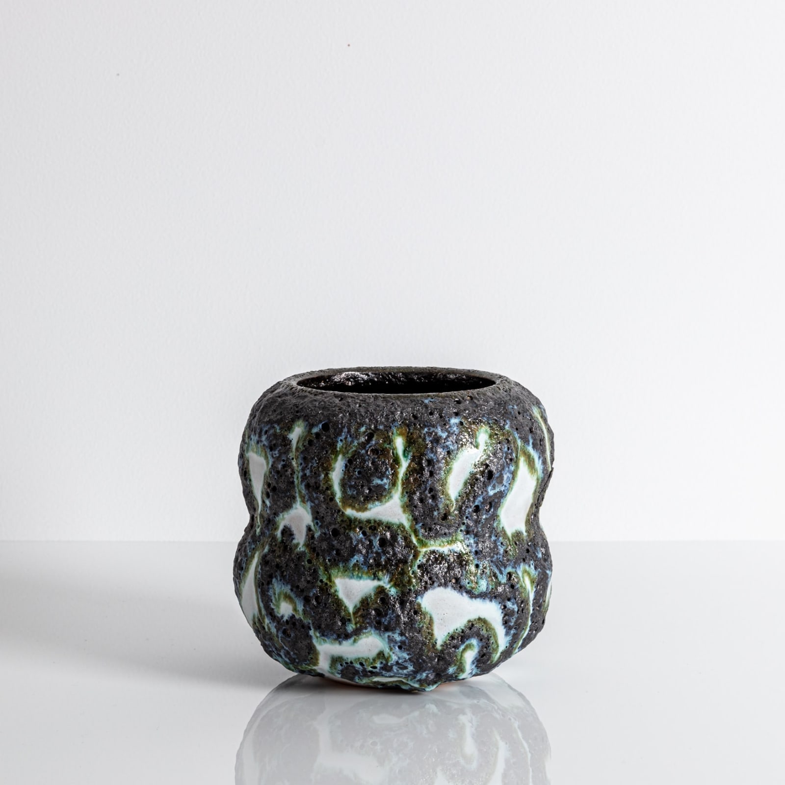 Gary Dipasquale, Black and White Textured Double Gourd Vase