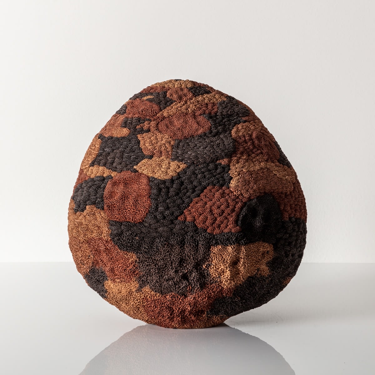 Nathalie Doyen, Red & Anthracite