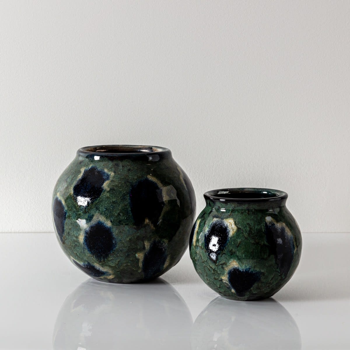Gary Dipasquale, Pair of Green & Blue Dot Vessels