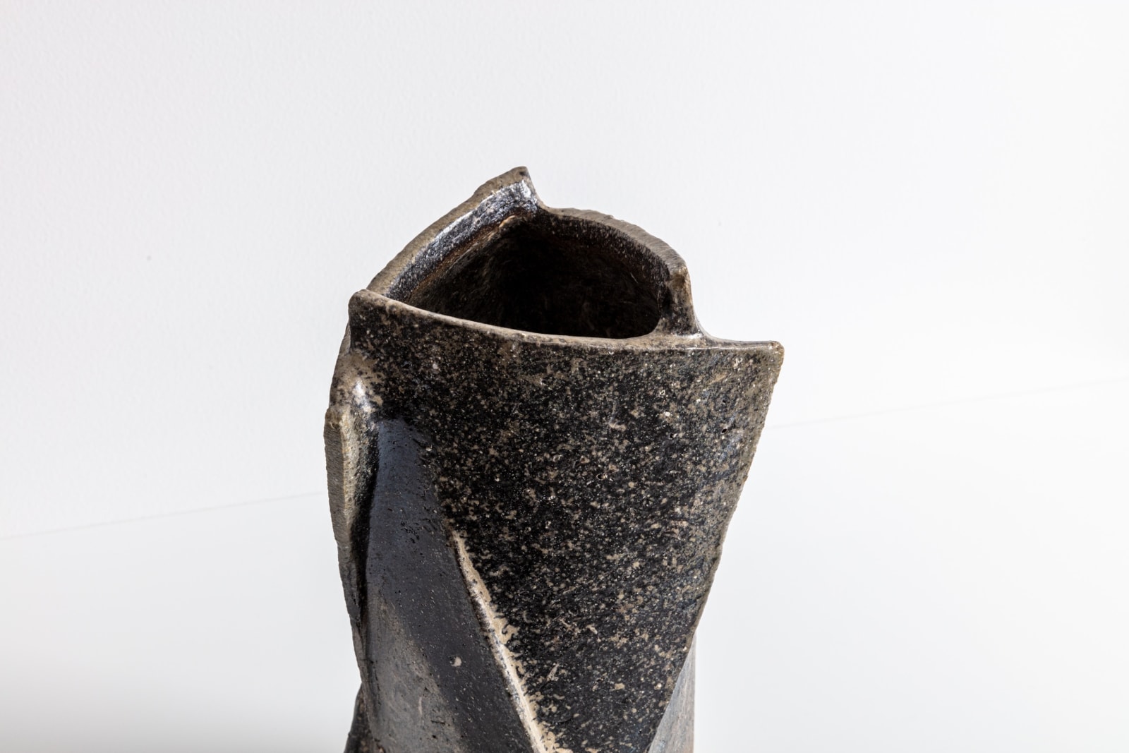 Hiroshi Toyofuku, Bizen Ware Vessel n. 14