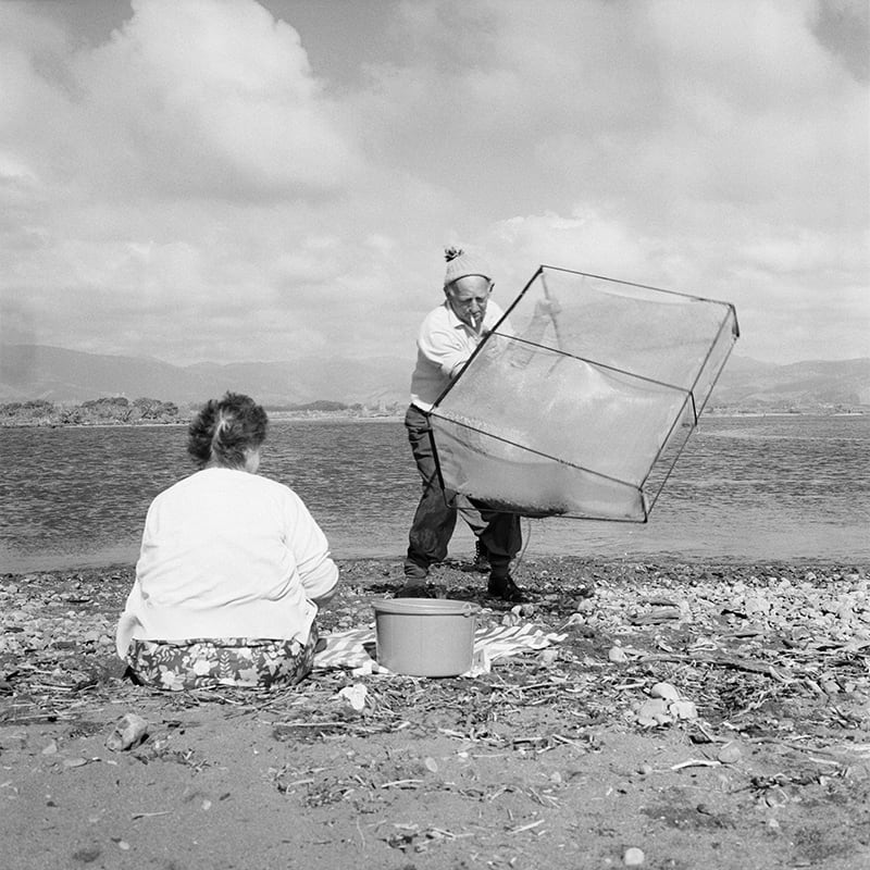 Ans Westra, Whitebaiting, Otaki, 1971