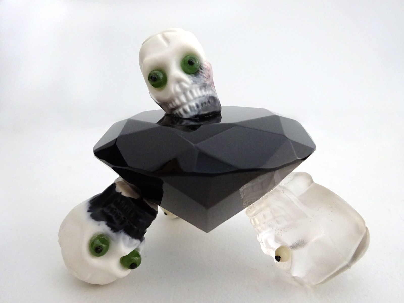 Wayne Youle, Black Diamond , 2009