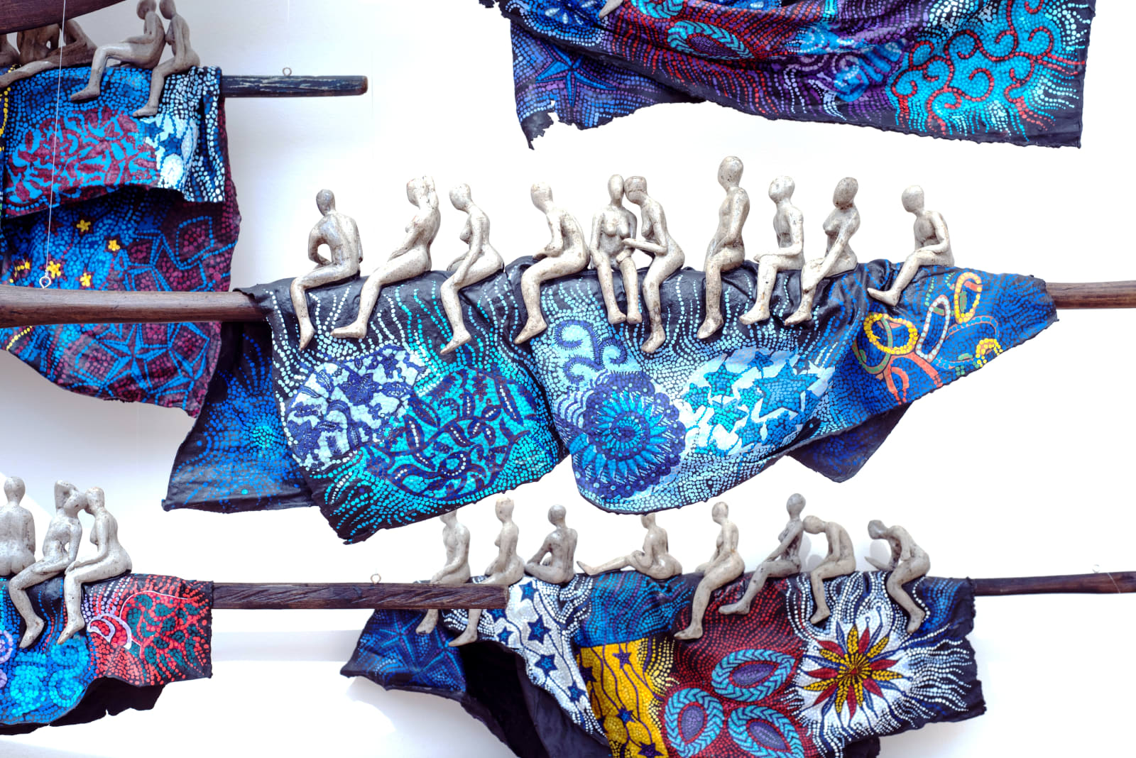 Péju Alatise, Bluer on the other side (The problem with immigration) 7 oars, 2018