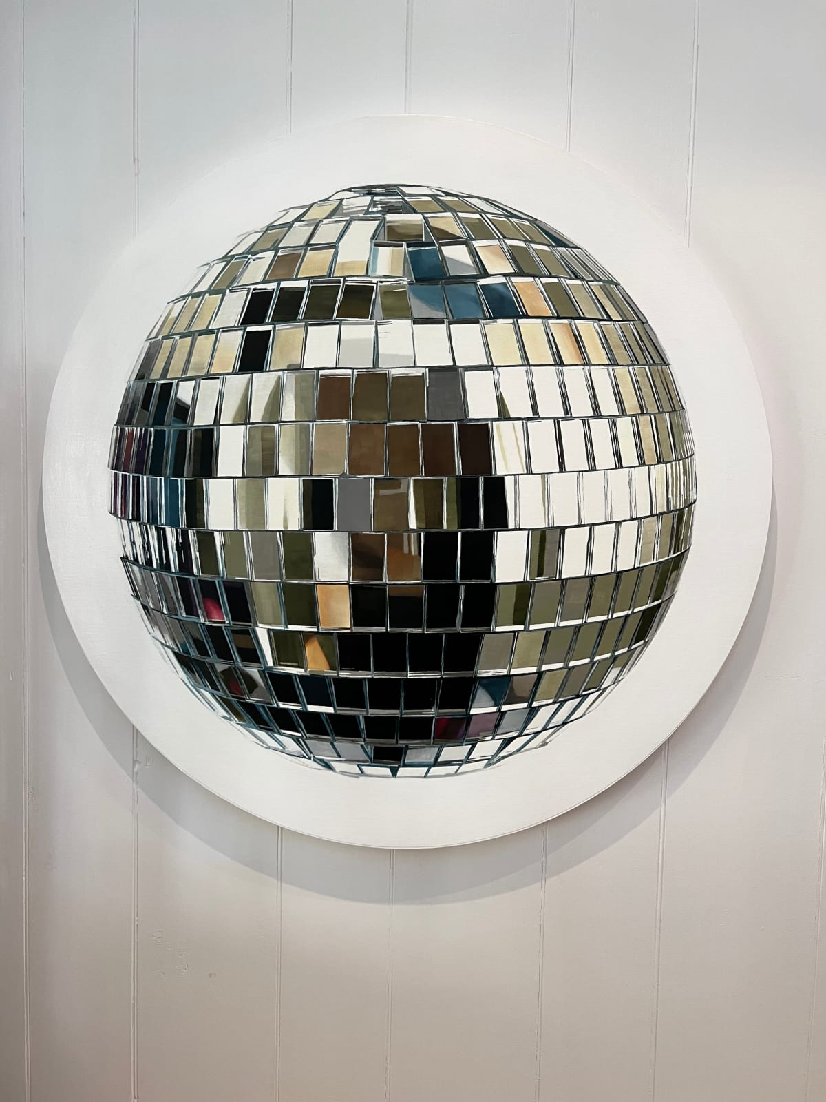 Julia Mori, Mirror Ball like a Thousand Portraits, 2023