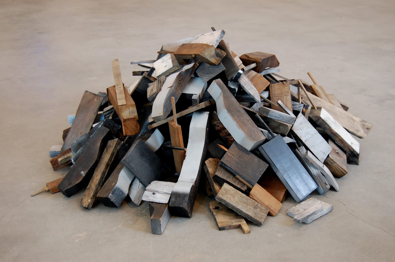 THE BRUCE HIGH QUALITY FOUNDATION, CellPhones (Pile), 2008