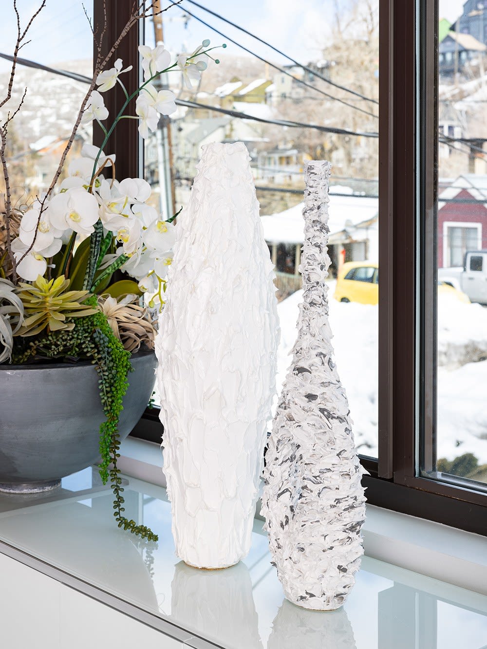 Susan Swartz, Vase (medium, white), 2019