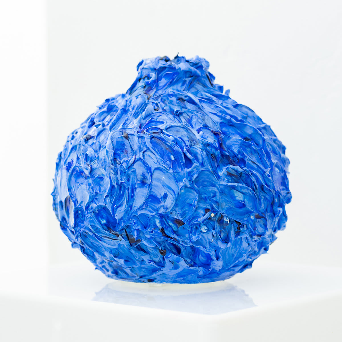 Susan Swartz, Vase (extra small, blue 2), 2022