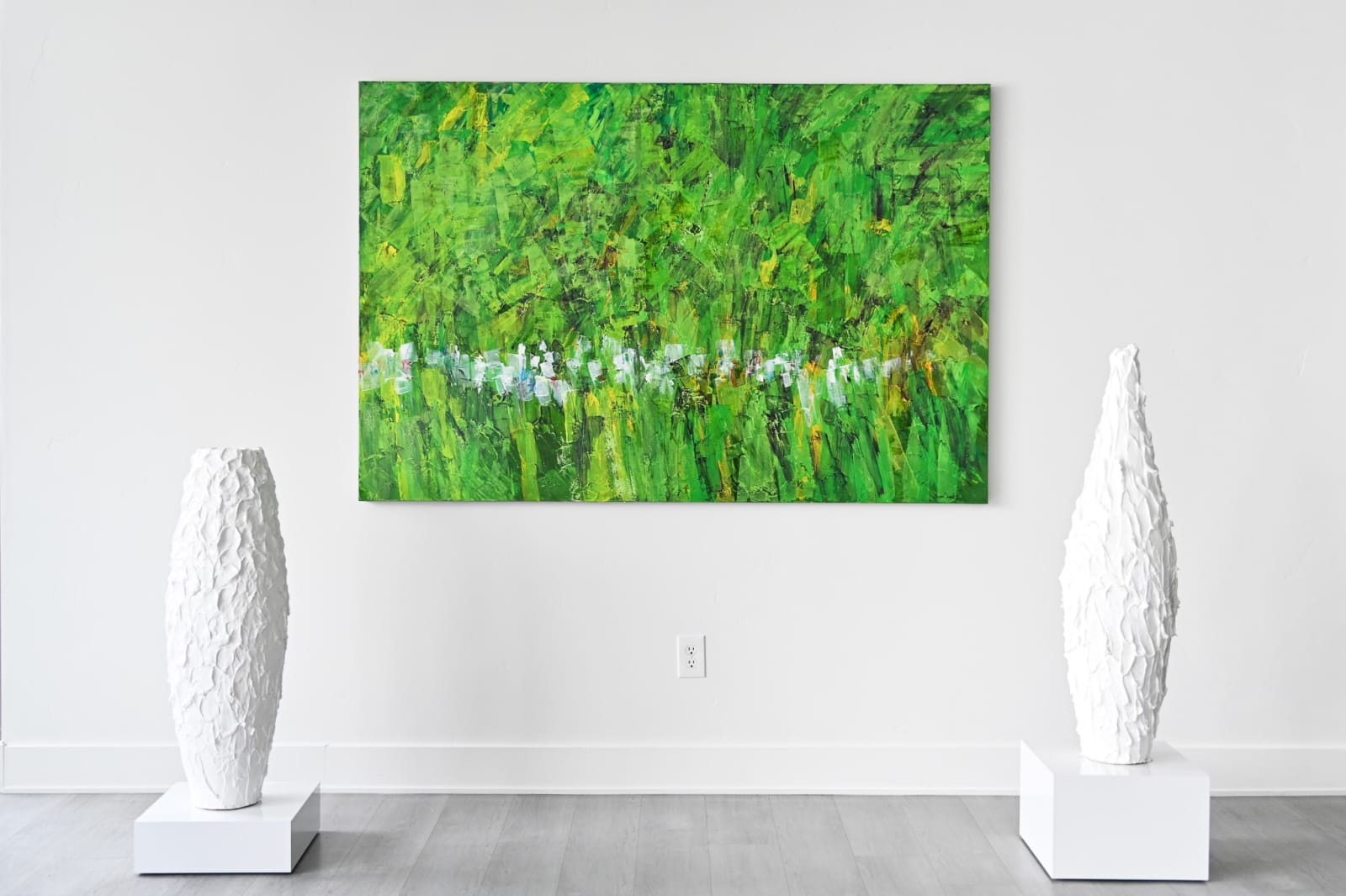 Susan Swartz, Vase (large, white 2), 2021