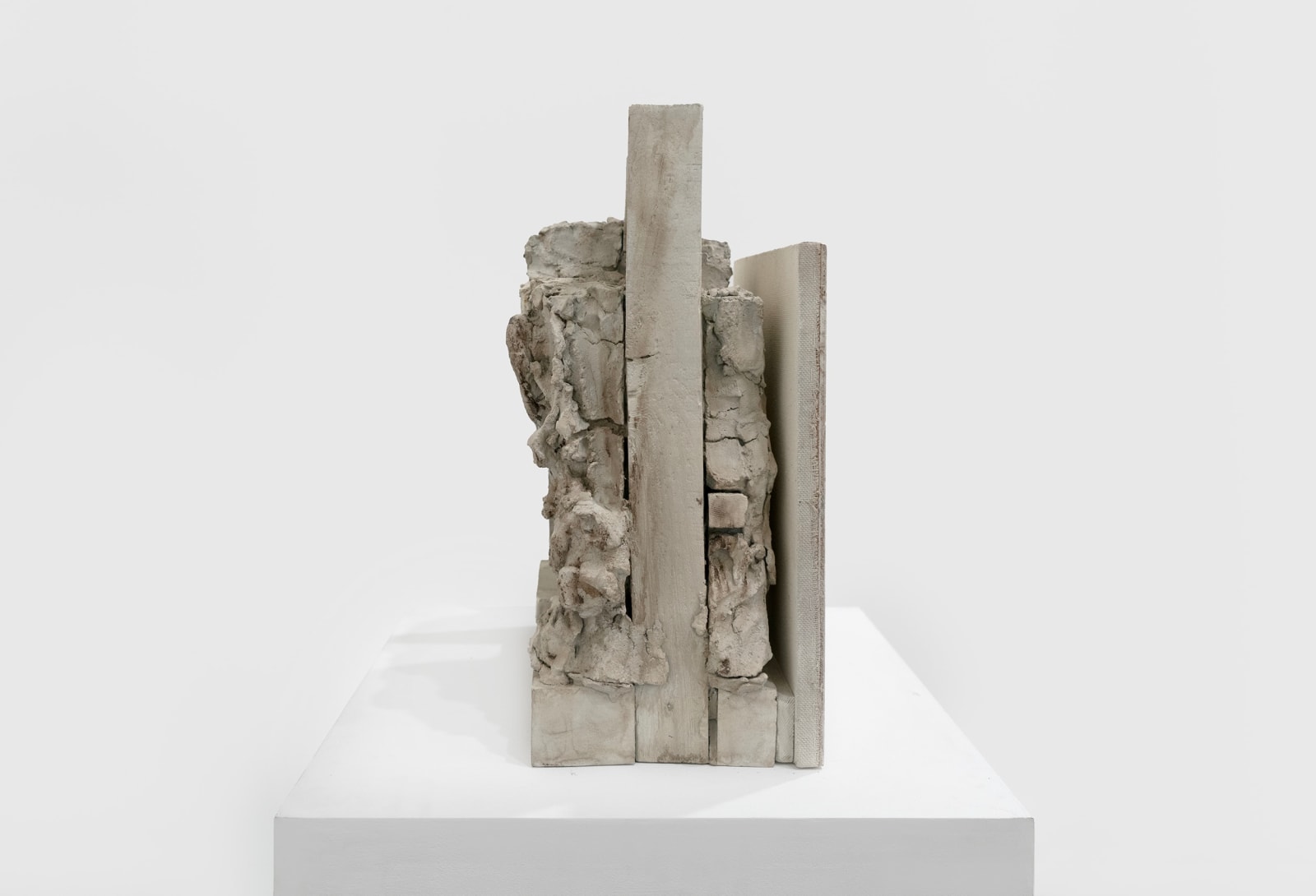 Image of Mark Mander's sculpture.