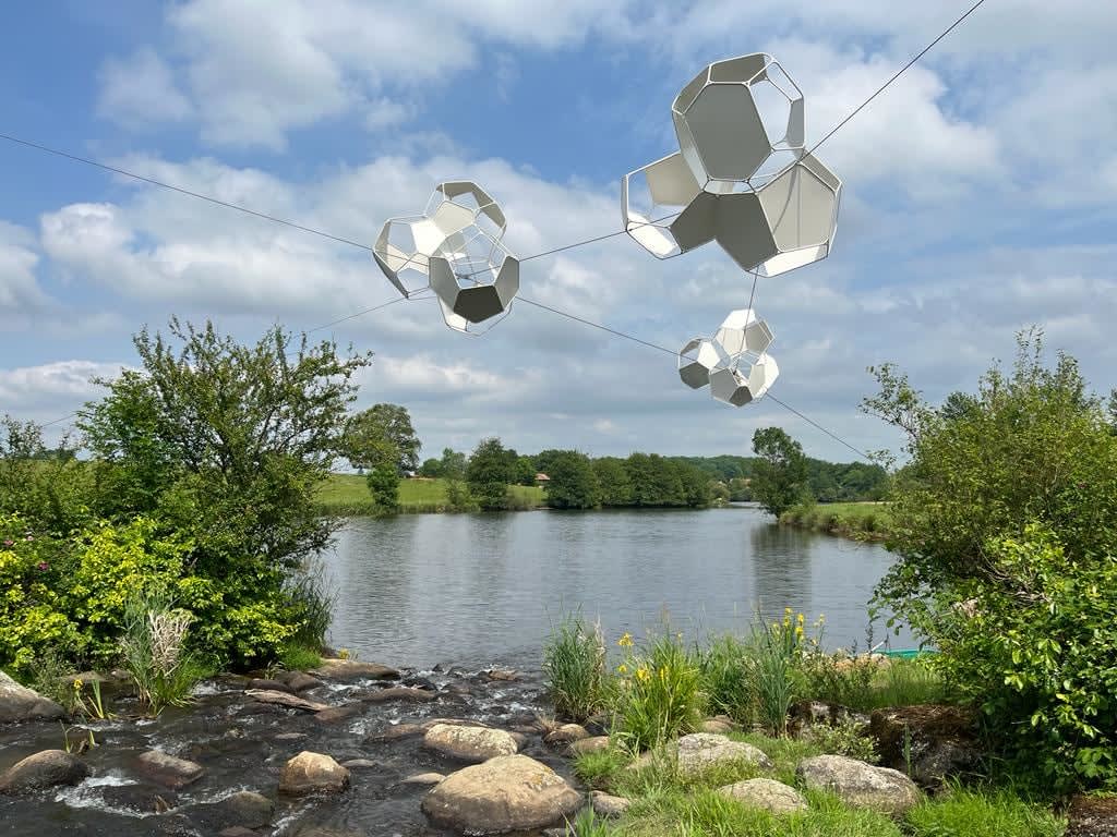 Image of Cloud Cities: du sol au soleil.