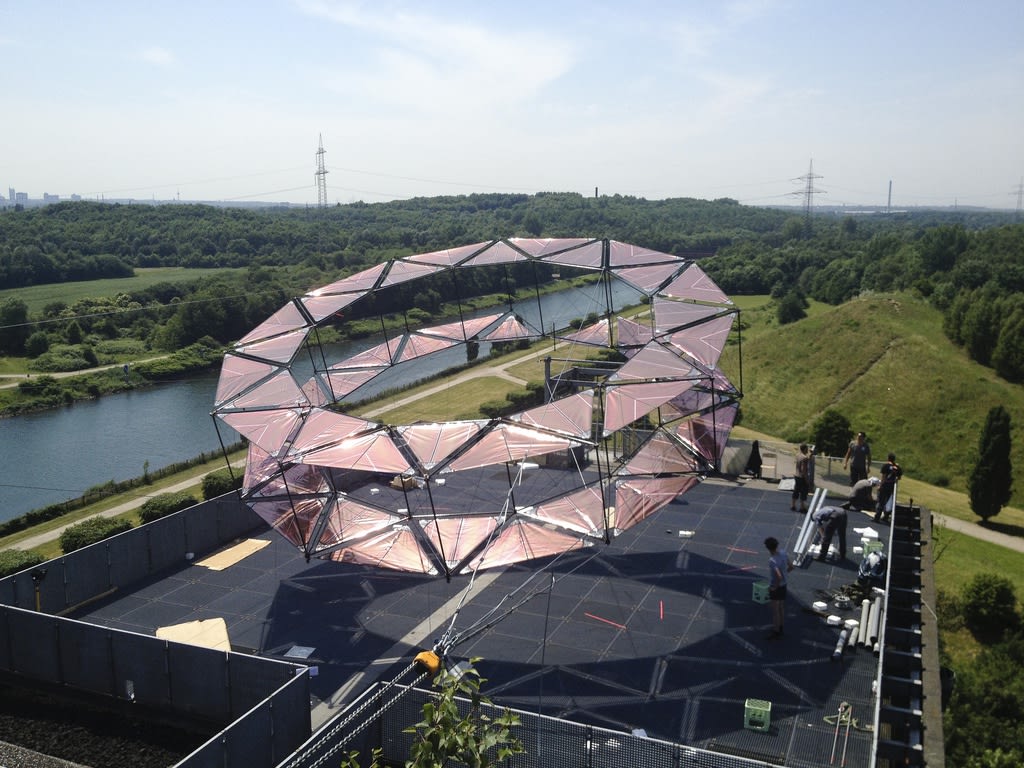 RING BELL - THE SOLAR ORCHESTRA AND WIND STRUCTURES