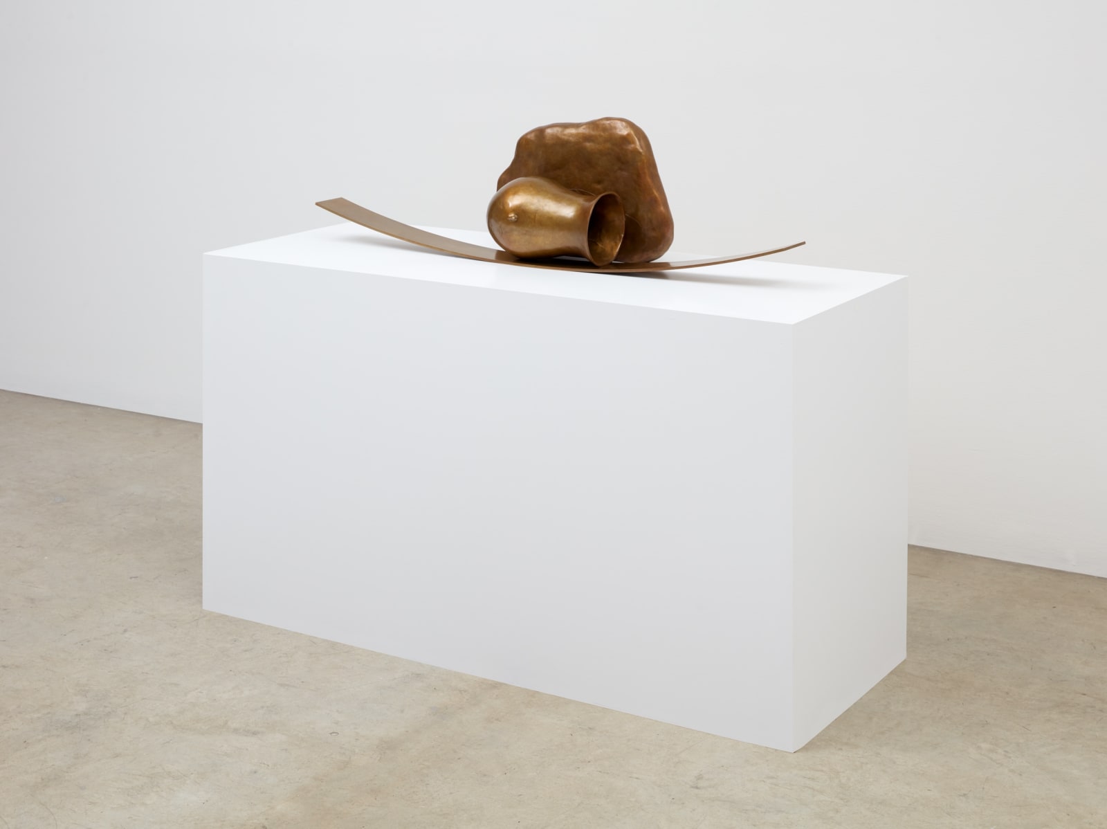 Image of a bronze sculpture.