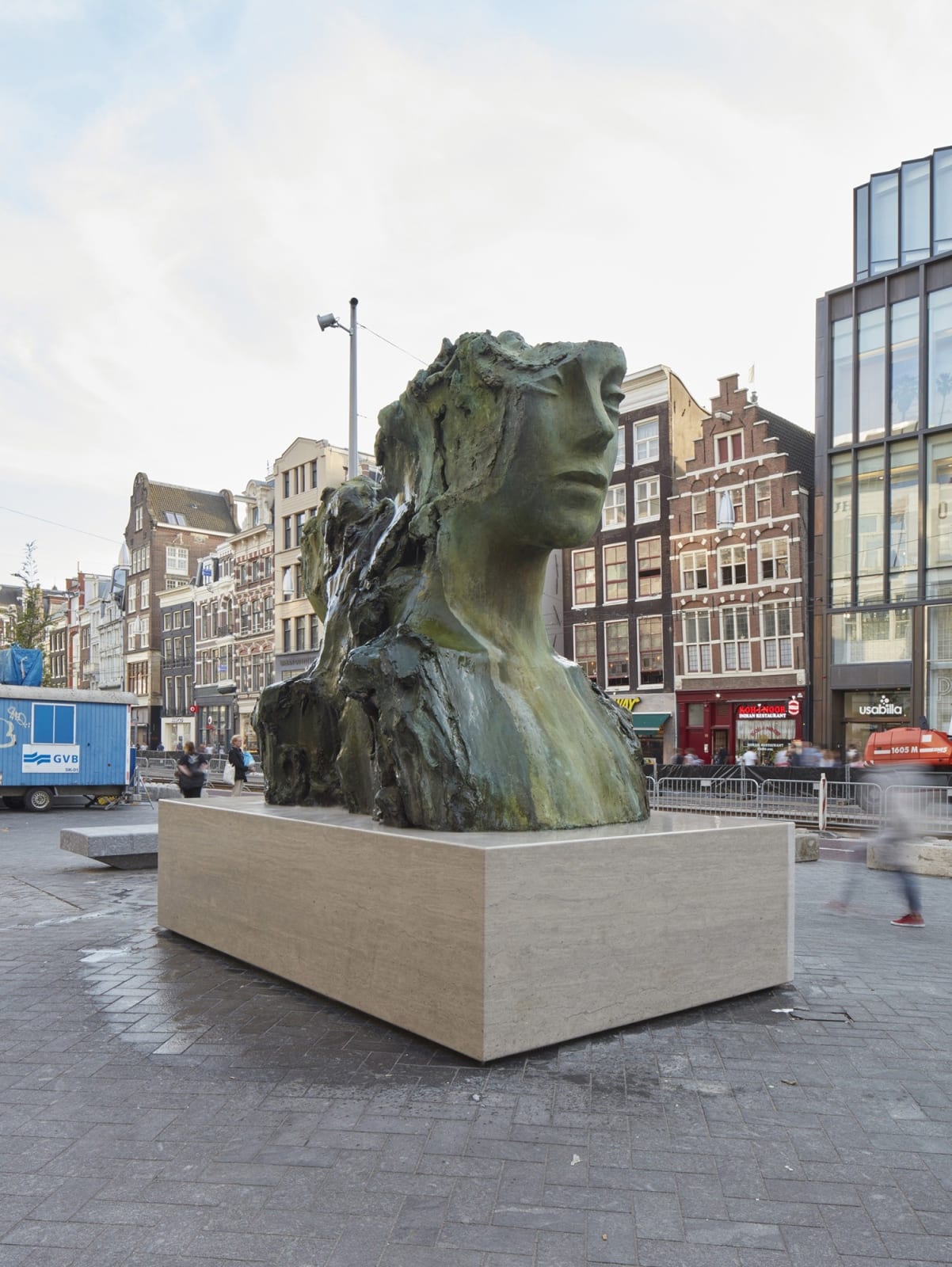 image of rokin fountain