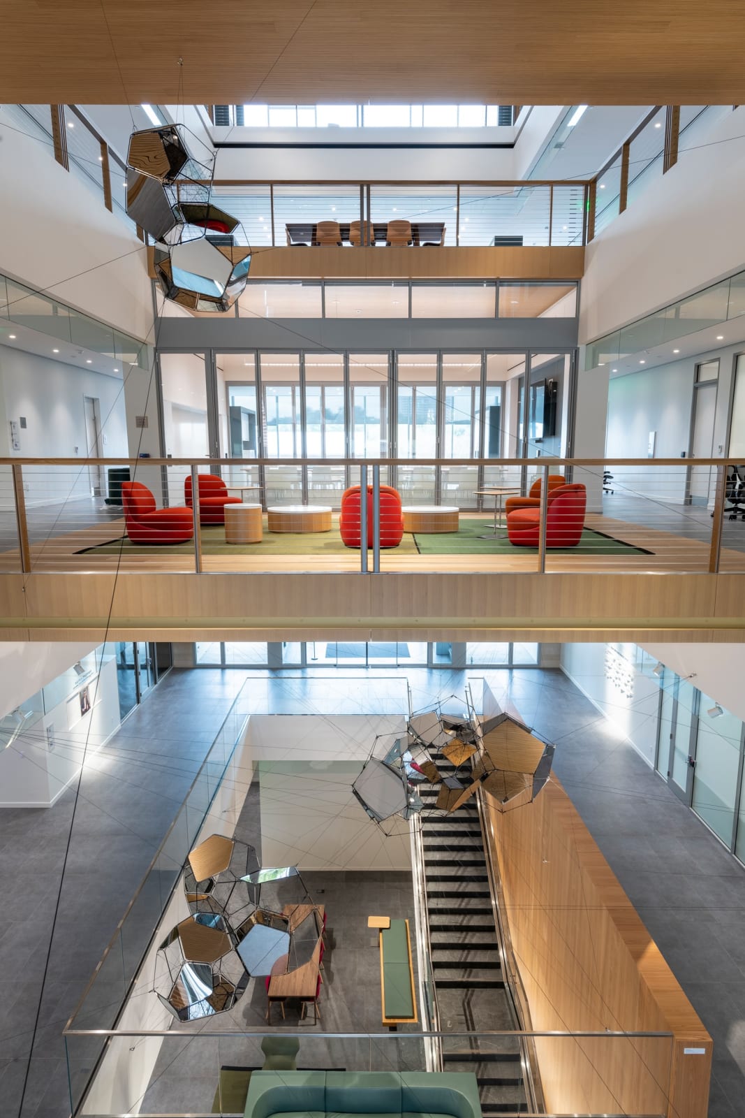 Image of Tomás SARACENO, Crux Australis 68.00, 2023.