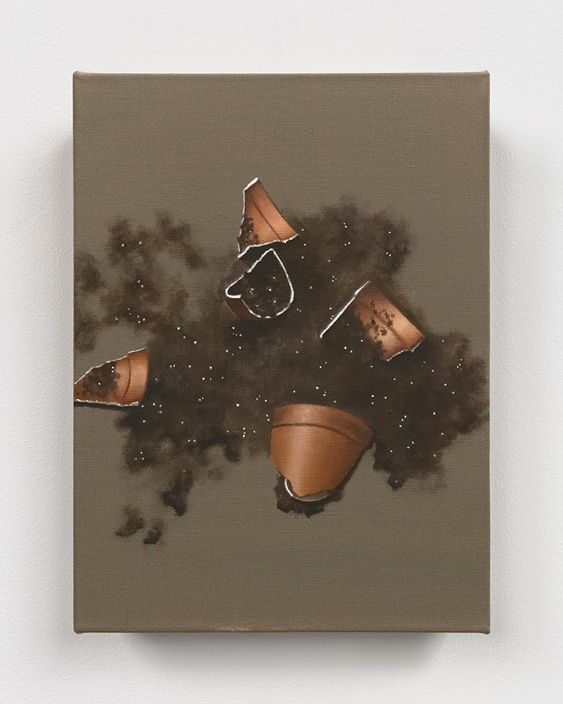 Image of Broken pot.