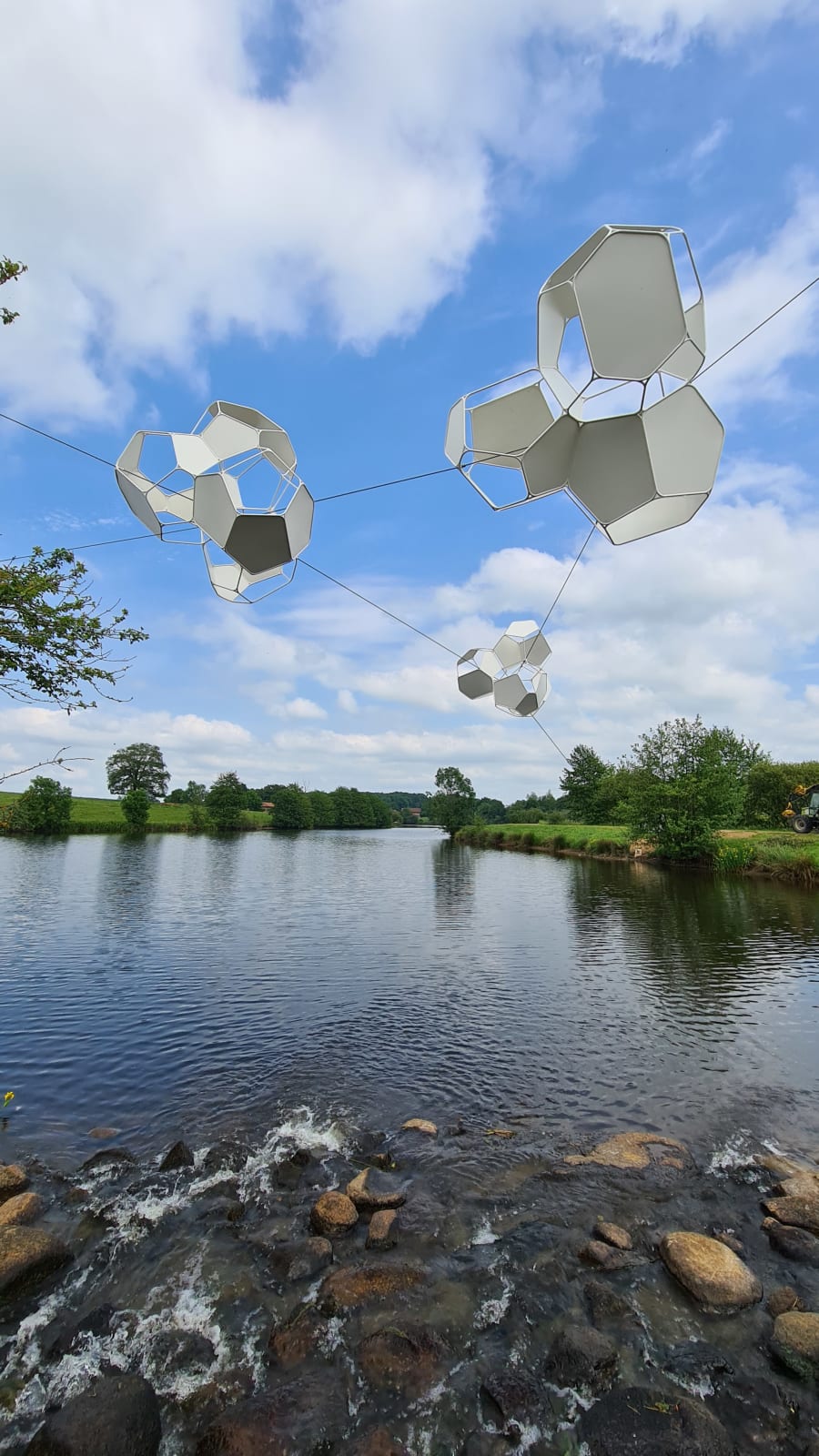 Image of Cloud Cities: du sol au soleil.