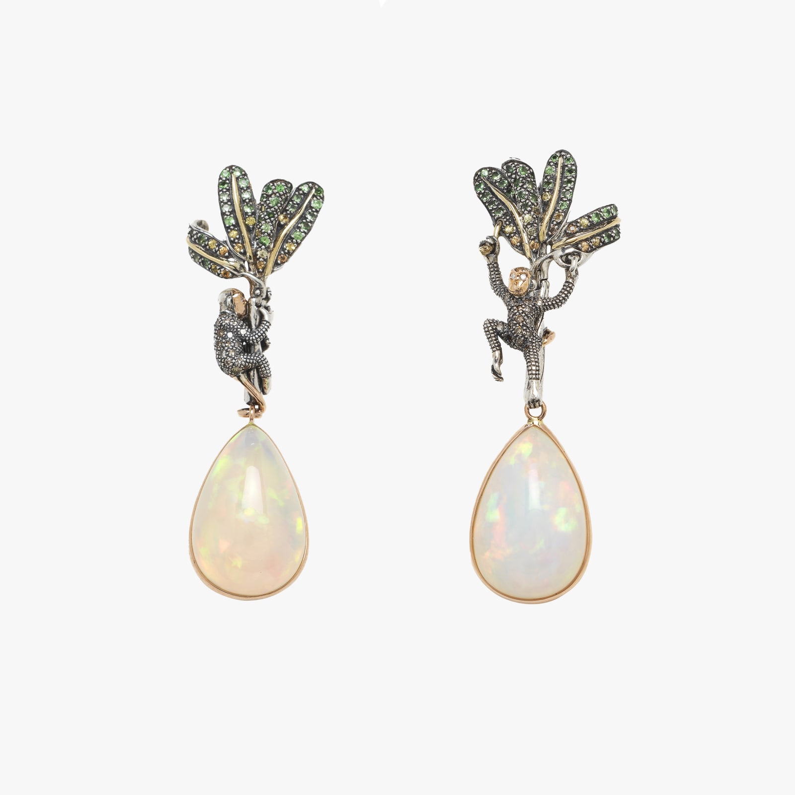 Bibi Van Der Velden, Monkey opal earrings