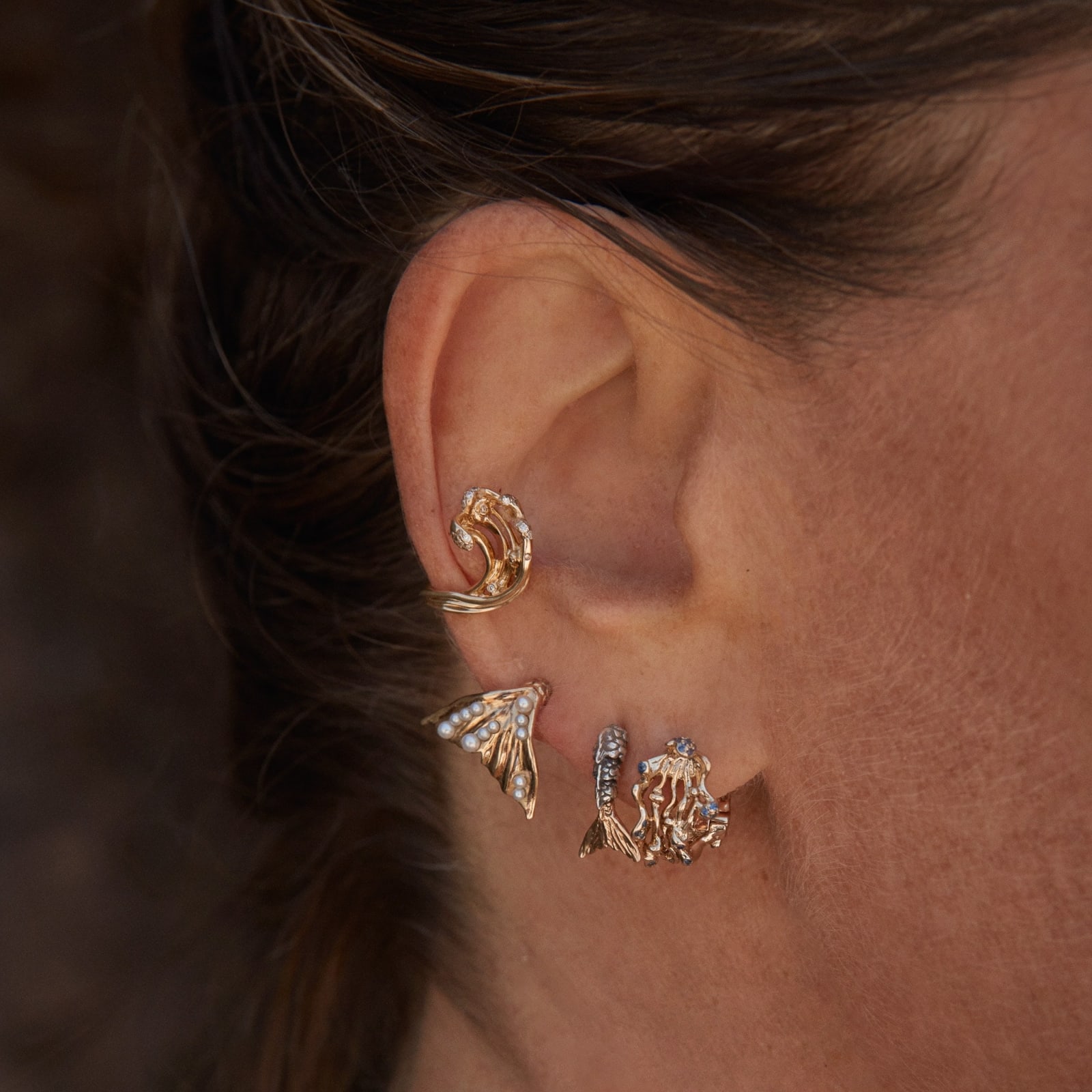 Bibi Van Der Velden, Flipper tiny pearls stud