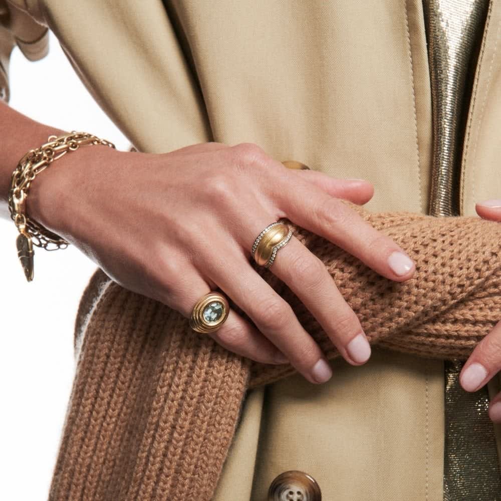 BECK, Aquamarine ripple pinky ring