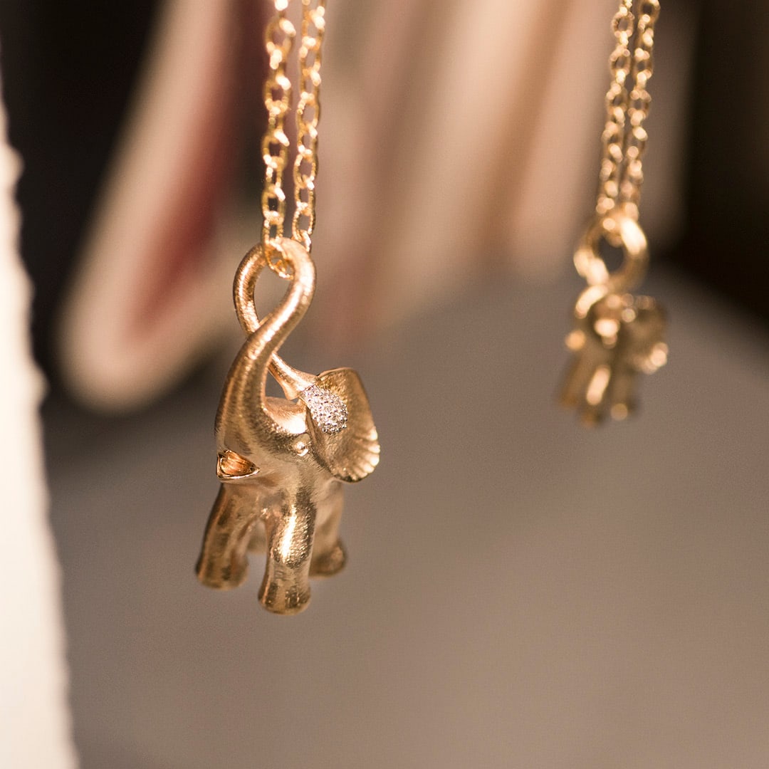 Ole Lynggaard Copenhagen, Mini elephant pendant