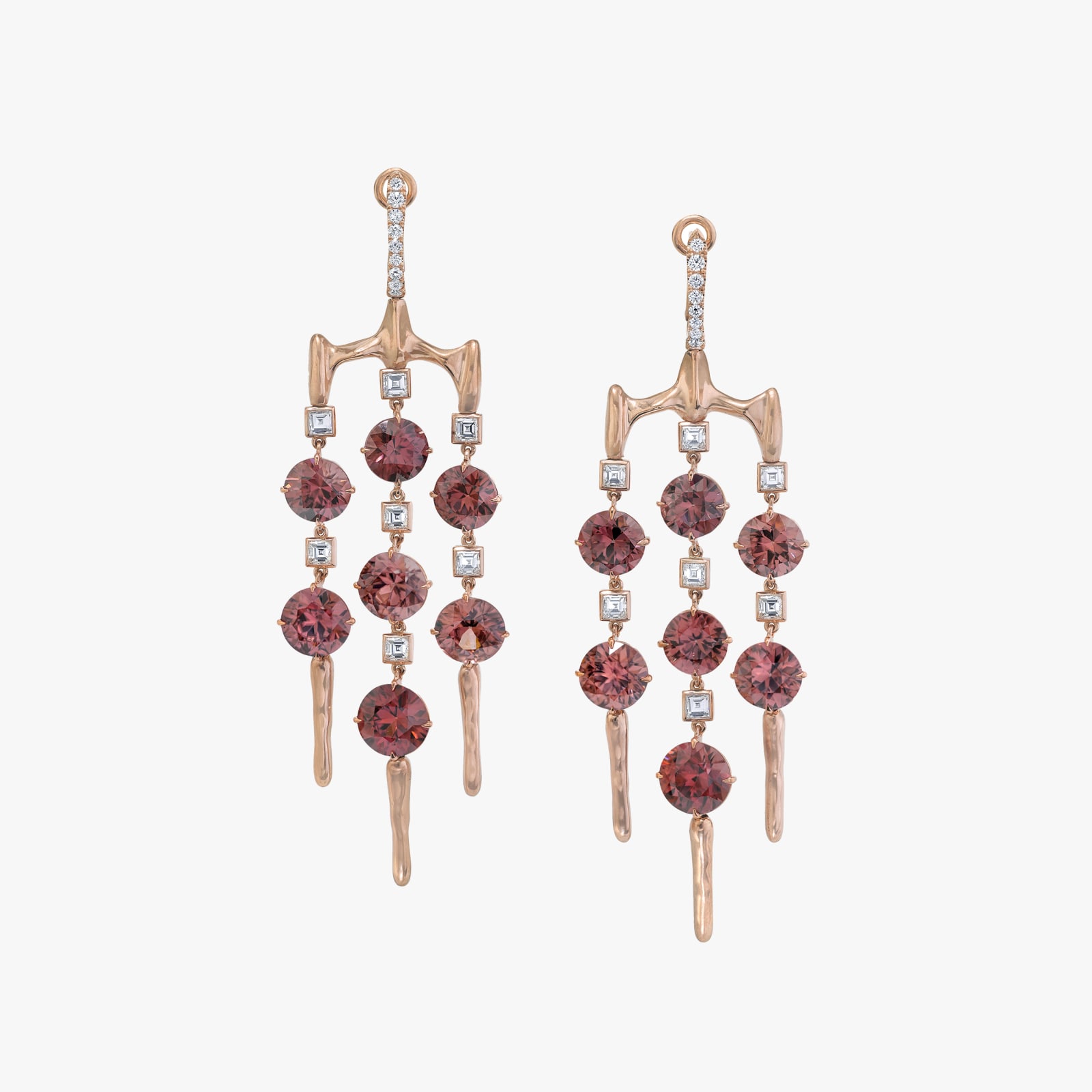 VRAM, Chrona chandelier earrings