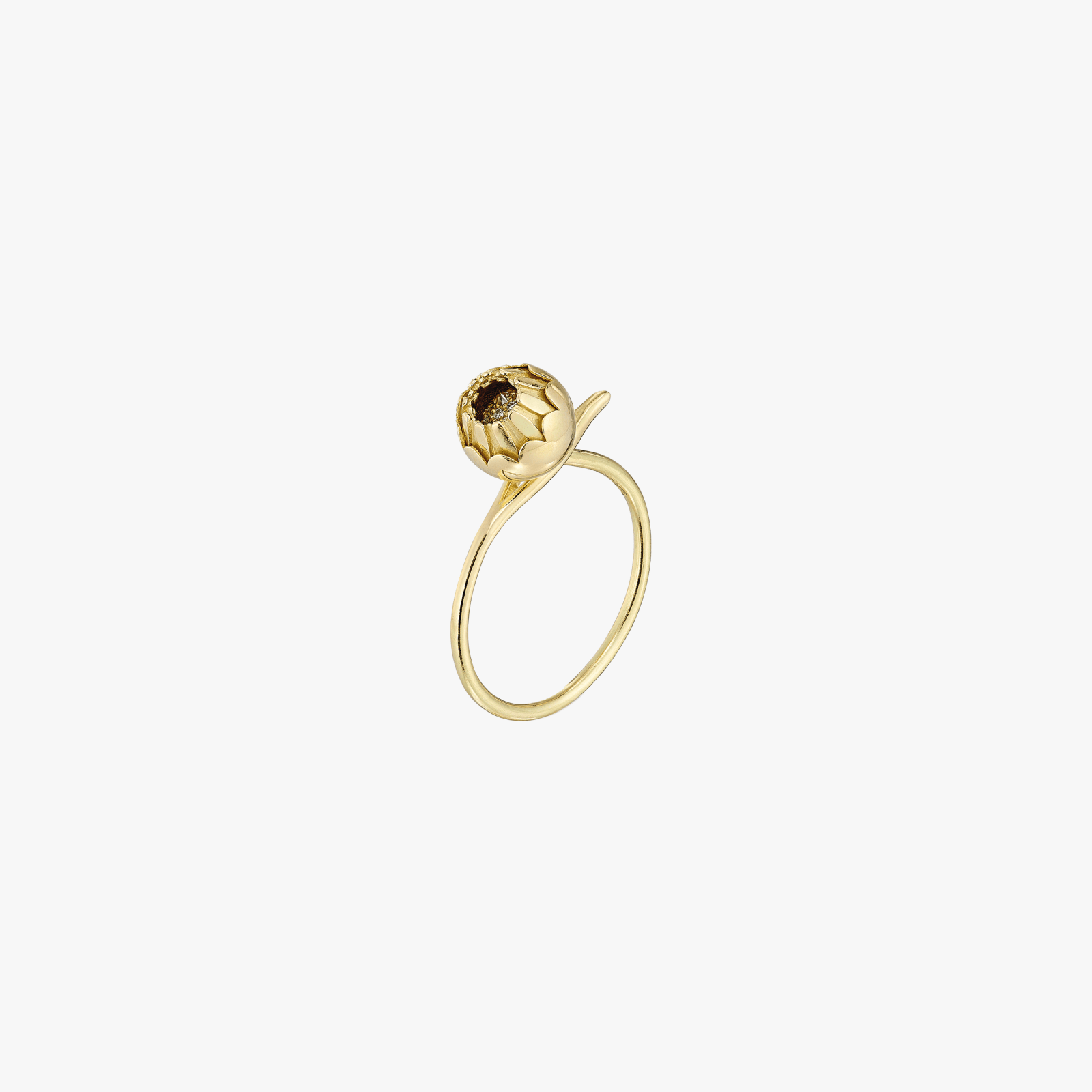 Christopher Thompson Royds, Daisy closed diamond ring