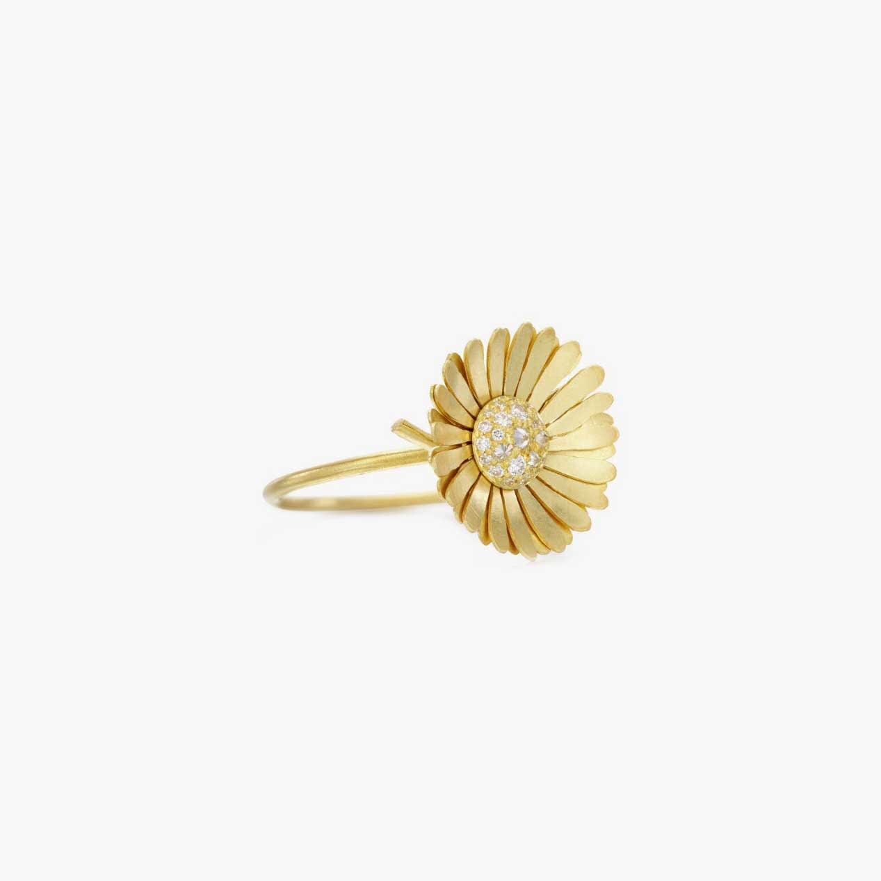 Christopher Thompson Royds, Daisy ring with diamonds