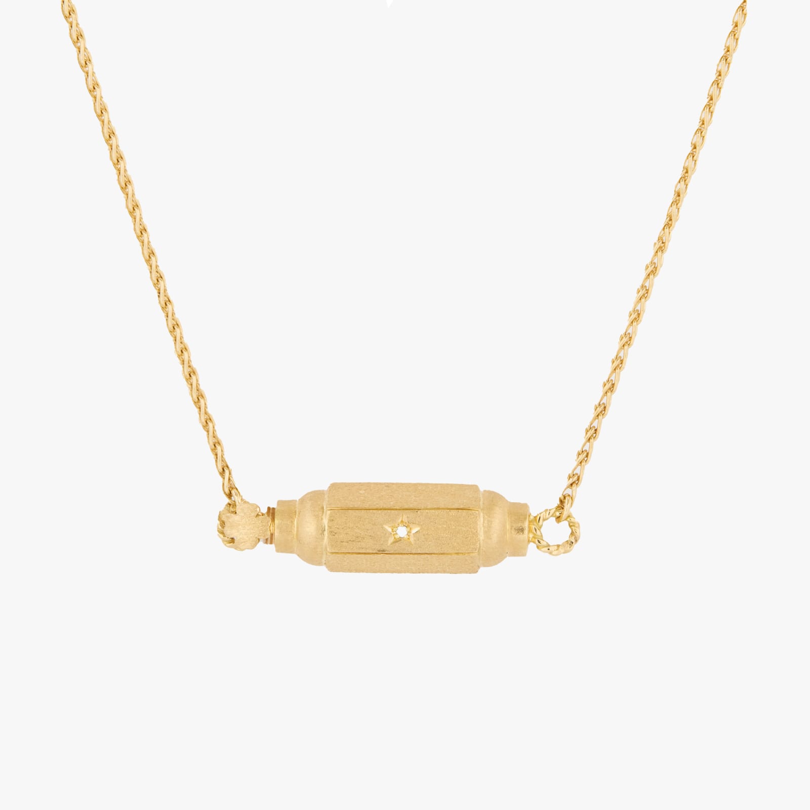 Marie Lichtenberg, Micro coco diamond necklace