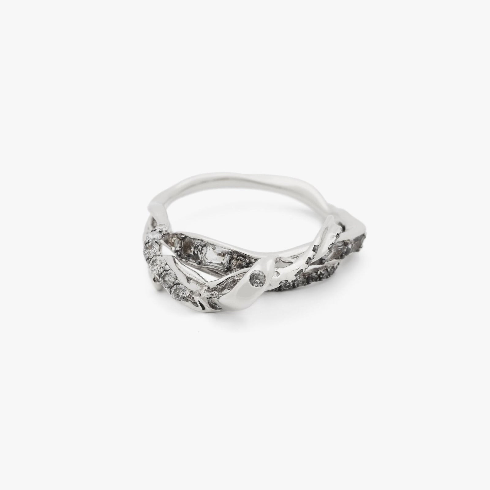 Bibi Van Der Velden, Exhale diamond stackable ring