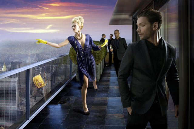 Hans Withoos, Lost Handbag NY, 2010