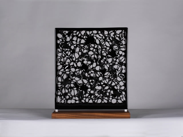 Tracy Nicholls, Fragile Lace, 2017