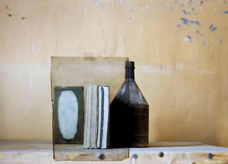 Mary Ellen Bartley, Oil Can Glassine (Morandi's Books), 2022