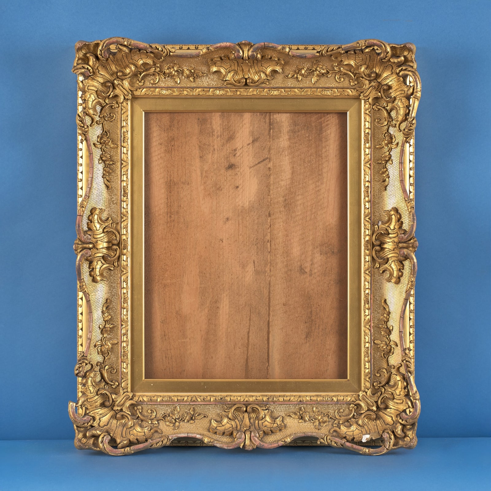 Scottish gilt swept frame, late 19th century