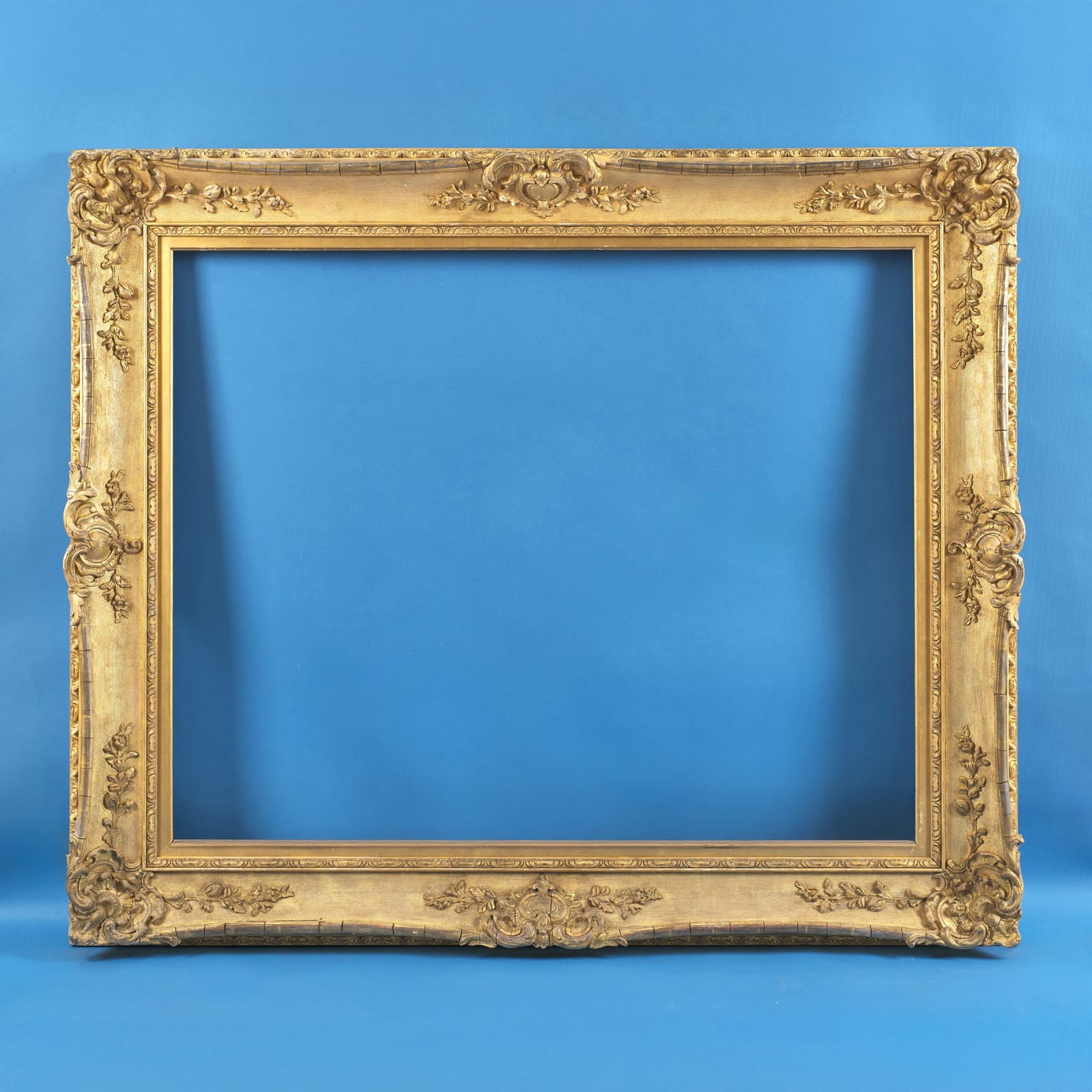 Swept portrait frame, early 20th century